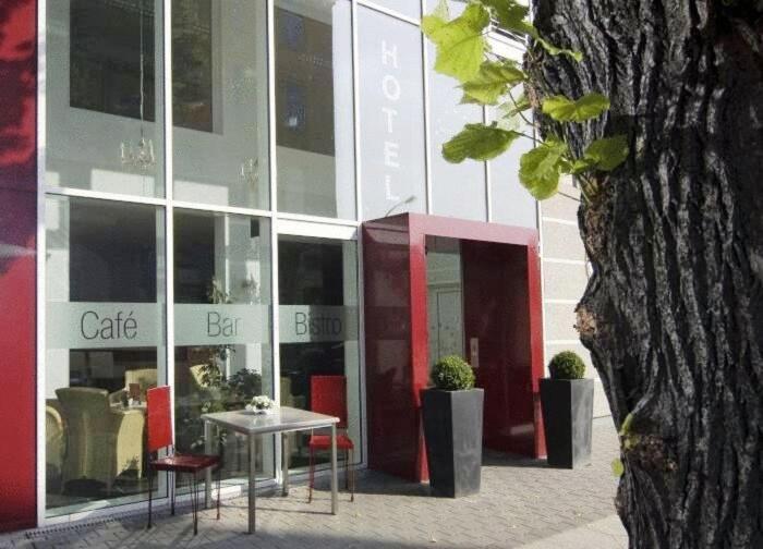 Hotel Berlin - Greenline Hotel Цосен Екстериор снимка